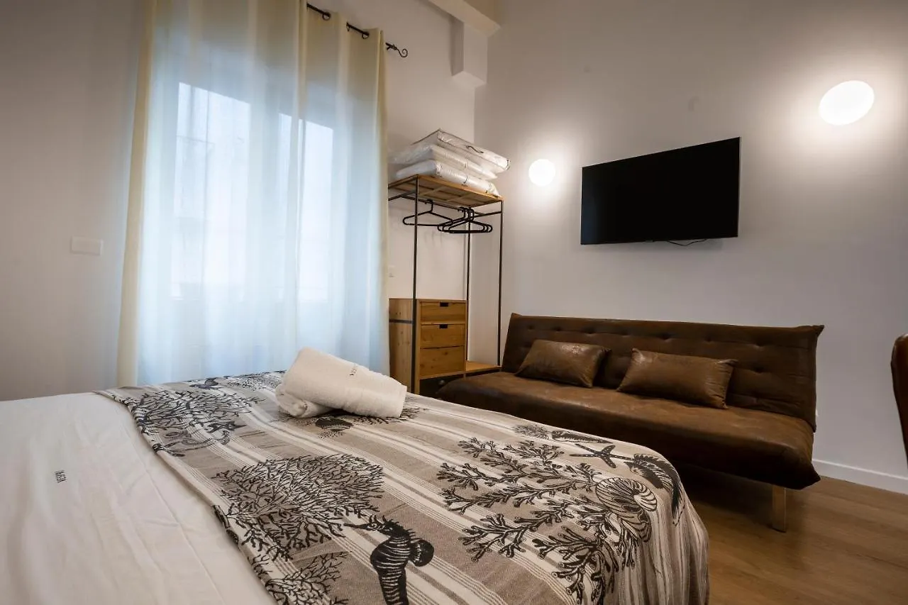 Vespri Apartments Palermo 0*,  Italy