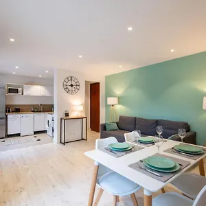 Meublé 2 étoiles, Wifi, à 2 Pas Des Plages Appartement Fréjus